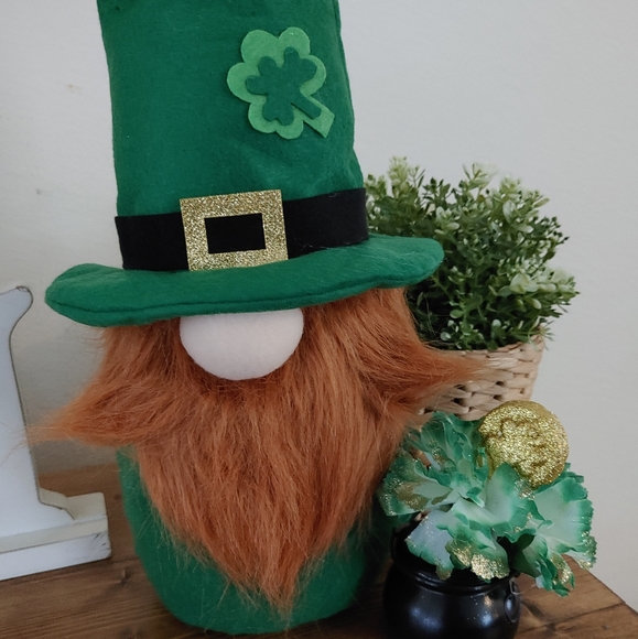 Other - 🍀Large St. Patty's Gnome